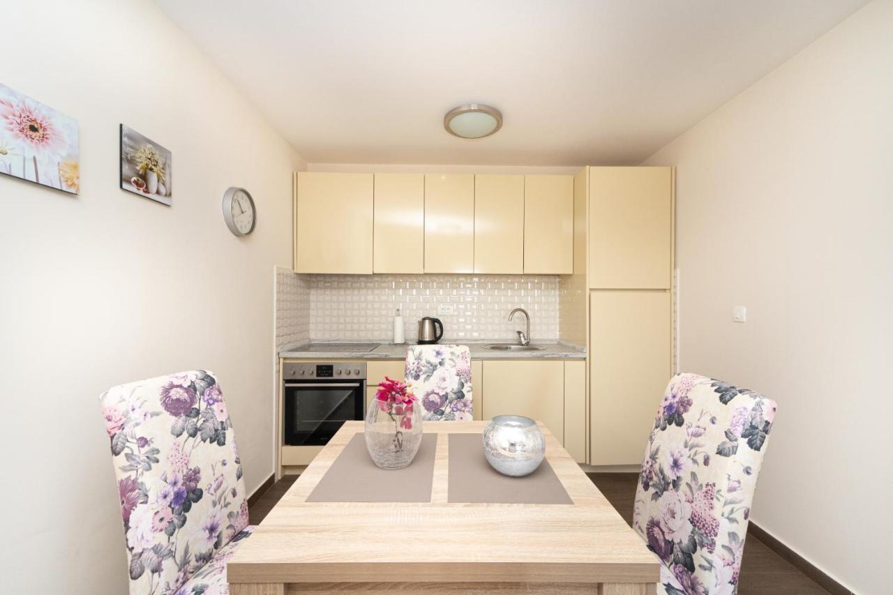 Apartments Horizont ブドヴァ エクステリア 写真