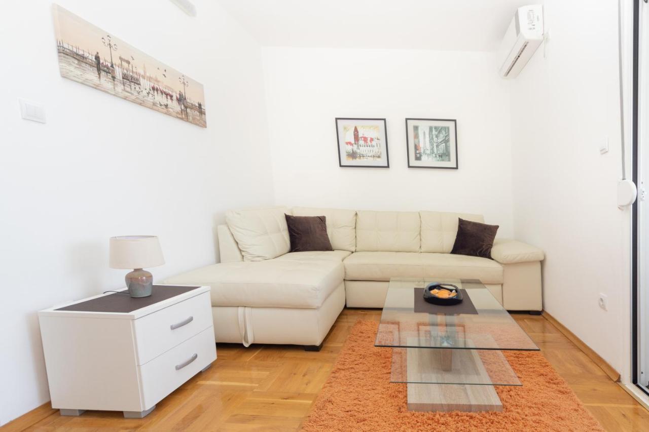 Apartments Horizont ブドヴァ エクステリア 写真